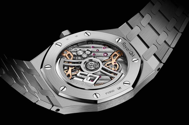 愛(ài)彼推出配備全新機(jī)芯的皇家橡樹(shù)“Jumbo”超薄款(Ref. 16202)-復(fù)刻表