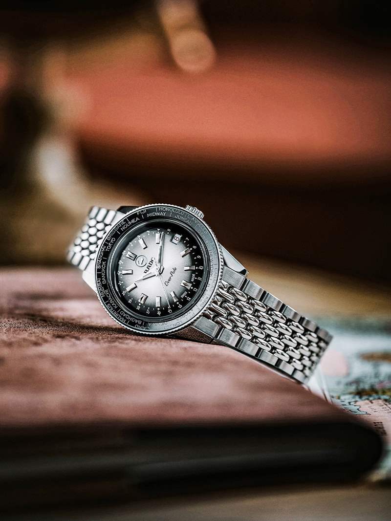 雷達(dá)表推出全新庫(kù)克船長(zhǎng)Over-Pole Worldtimer限量版-復(fù)刻表