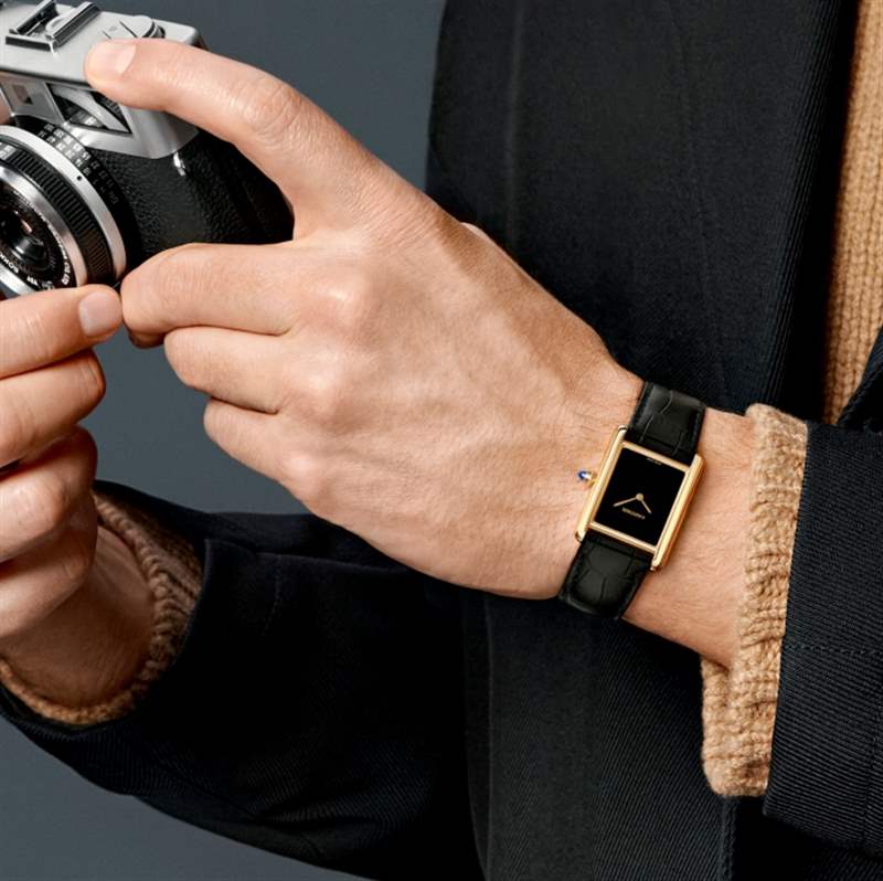 Cartier卡地亞2022新表黑魂Tank、時尚Tank Louis Cartier列陣登場-復刻表