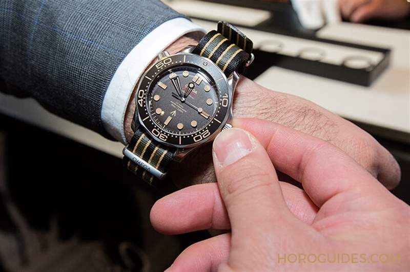 拆解歐米茄海馬Seamaster詹姆士·龐德007特別版的技術(shù)機(jī)密-復(fù)刻表