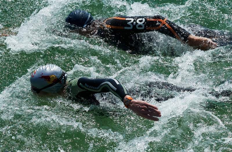 百年靈Breitling Endurance Pro開箱！針對(duì)戶外而生的搶眼之作！-復(fù)刻表