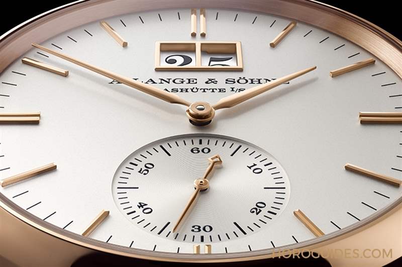 古典銀白色面盤登場(chǎng)|朗格Saxonia Outsize Date再次演繹-復(fù)刻表