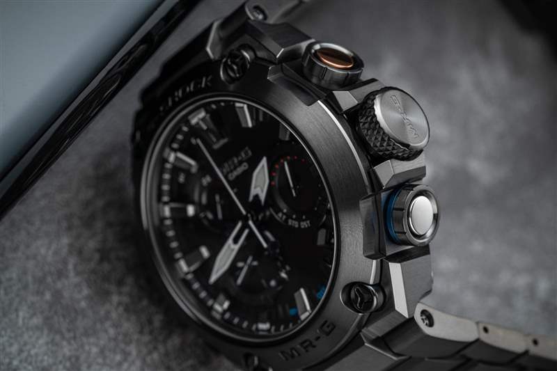 卡西歐G-SHOCK|極致堅固典范「赤備」武士盔83年元祖經典升級致敬-復刻表