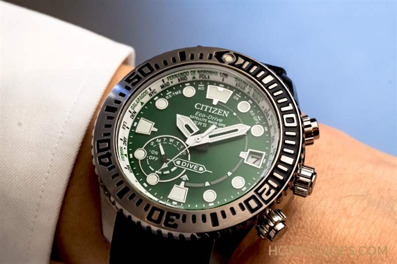 世界第一款-光動(dòng)能GPS衛(wèi)星對時(shí)潛水表-復(fù)刻表