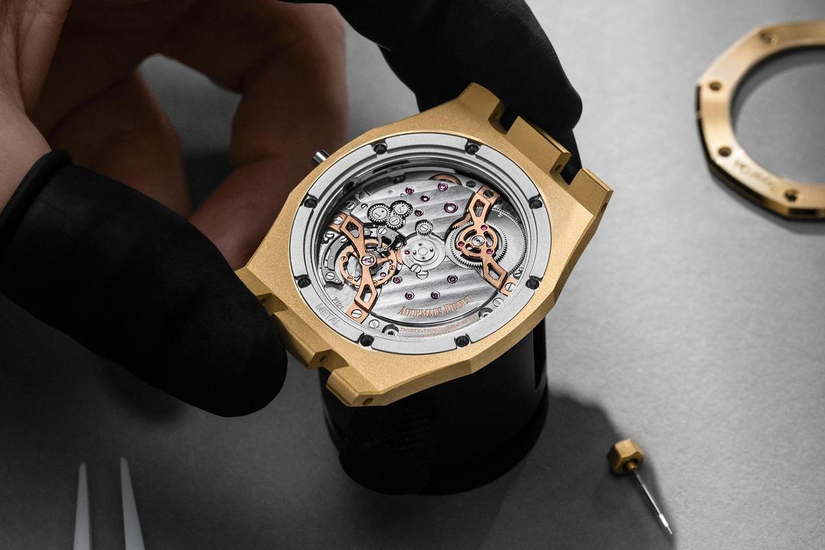 經(jīng)典不變之下的工藝升華！AP愛彼皇家橡樹全新型號Ref.16202-復刻表