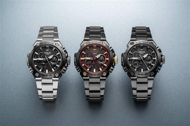 是次新作共有三款新配色,另外兩款分別為MRG-B2000B-1A1全黑與MRG-B2000D-1A黑銀(圖片來源:G-SHOCK) 卡西歐G-SHOCK|極致堅固典范「赤備」武士盔83年元祖經典升級致敬-復刻表