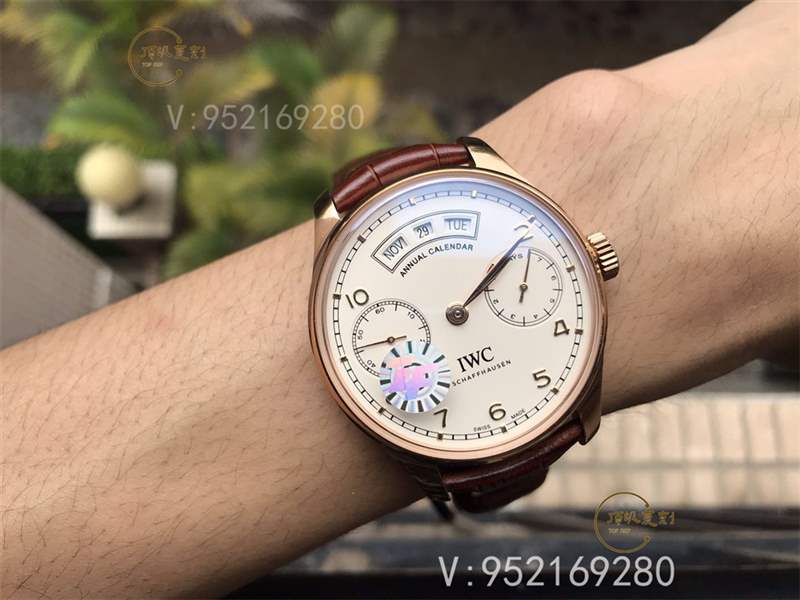 ZF廠萬國萬年歷-ZF廠復(fù)刻萬國葡七萬年歷對(duì)比yl廠葡七萬年歷那個(gè)好-復(fù)刻表