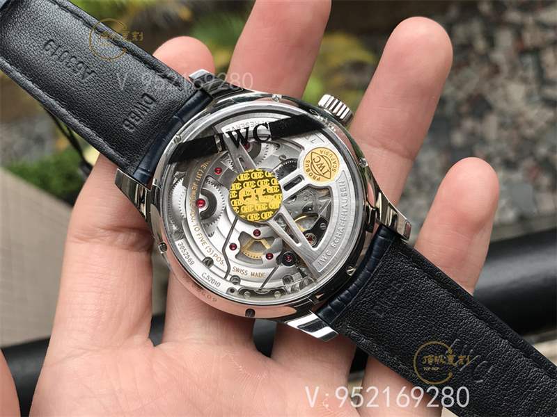 ZF廠萬國萬年歷-ZF廠復(fù)刻萬國葡七萬年歷對(duì)比yl廠葡七萬年歷那個(gè)好-復(fù)刻表