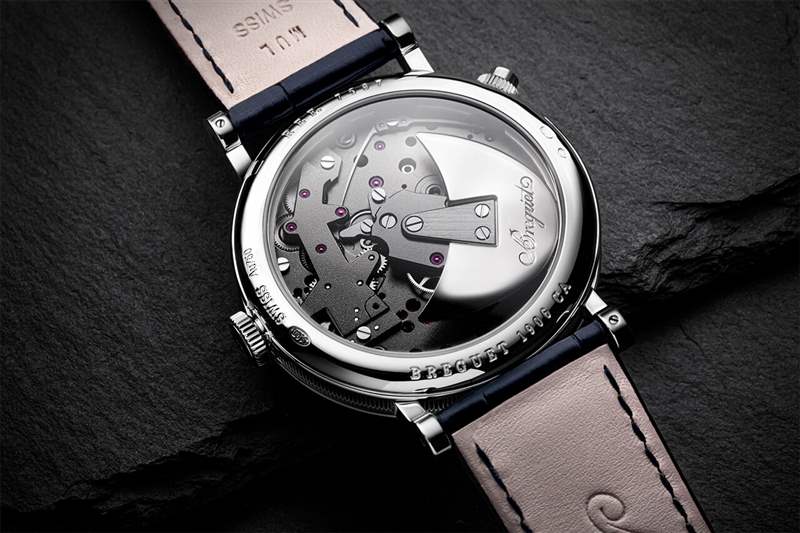 寶璣傳統系列7597鏤空逆跳功能機械手表-復刻表