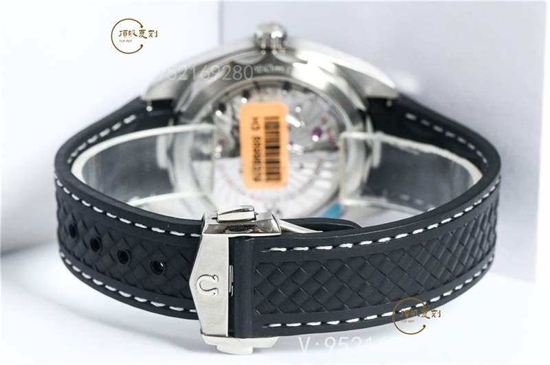 VS廠歐米茄海馬150柚木盤復刻表8900機芯的六大優(yōu)點-復刻表