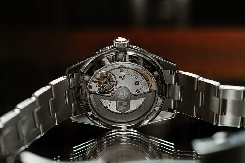 使用新款Oris Divers 65 親身體驗(yàn) 12 小時(shí)表圈和啞光表盤-復(fù)刻表