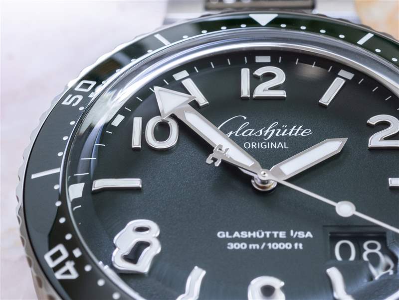 動手實踐：格拉蘇蒂原創 SeaQ 綠色表盤精鋼潛水表-復刻表