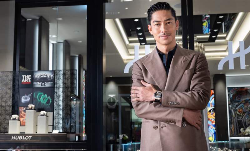 高階運動方表這樣搭，怎一個瀟灑了得｜Hublot Square Bang Unico計時碼表-復刻表