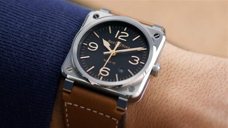 規(guī)格表Bell & Ross 與 BR 03-92 'Golden Heritage' 相得益彰-復(fù)刻表