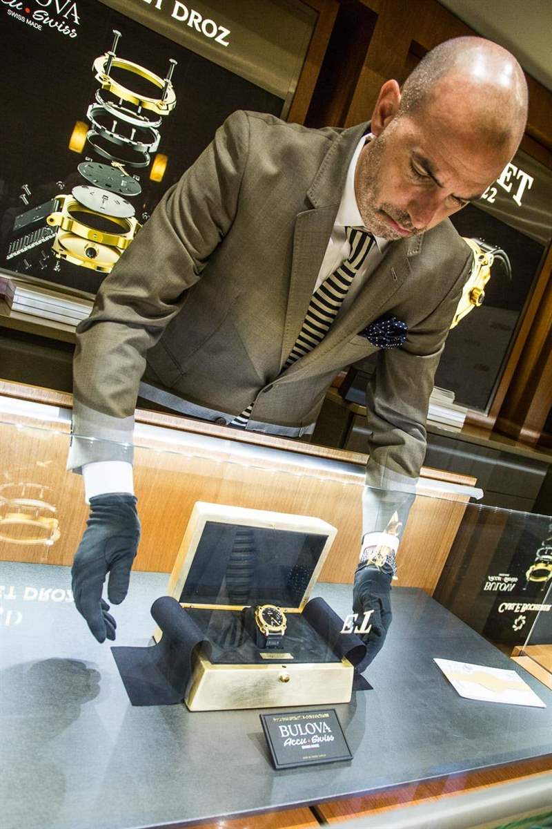 Bulova在洛杉磯提升他們的手表游戲-復(fù)刻表