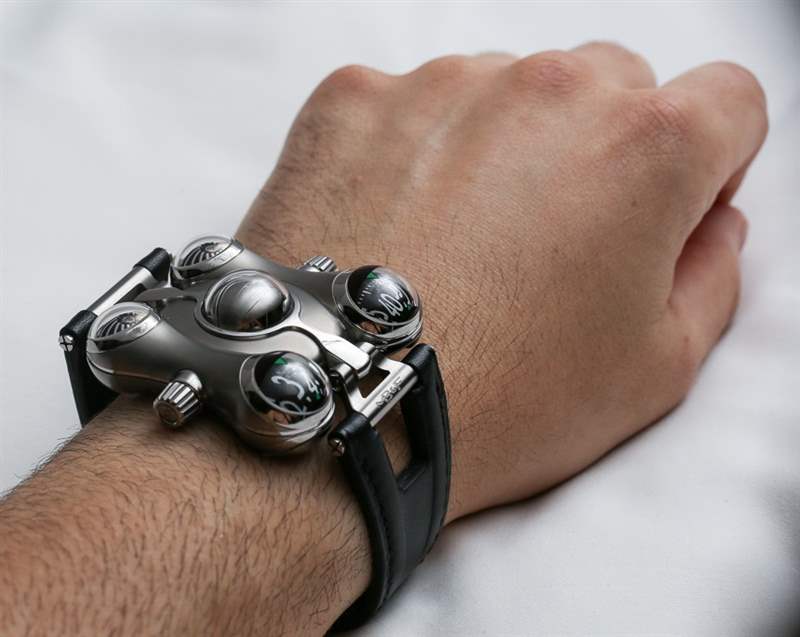MB&F HM6太空海盜腕表上手亮相-復刻表