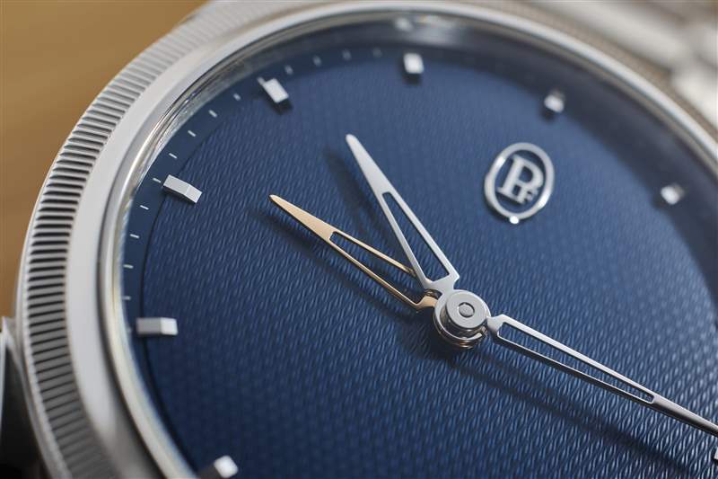 動手帕瑪強尼的新Tonda PF GMT Rattrapante是今年的輕描淡寫-復刻表