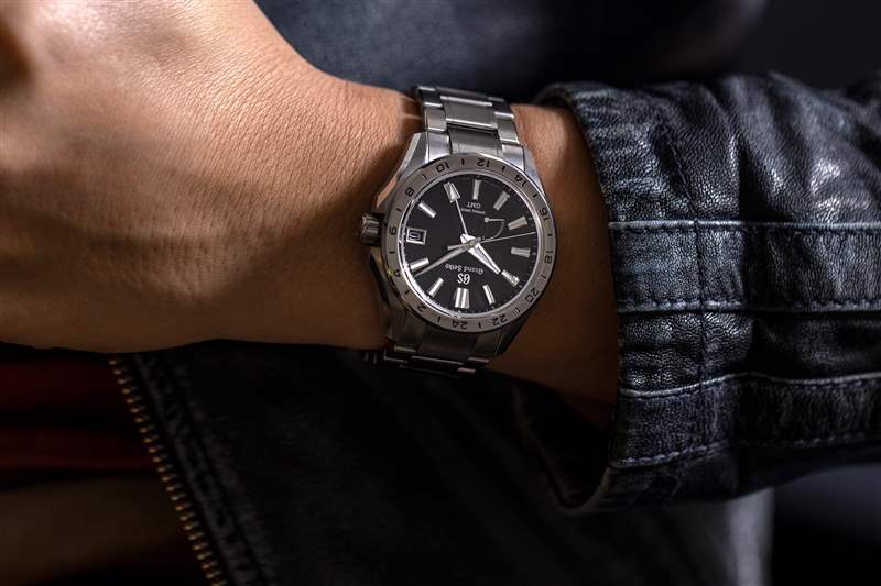 推出Grand Seiko的Evolution 9系列變得運(yùn)動起來-復(fù)刻表