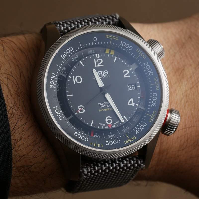 豪利時(shí)大表冠ProPilot高度計(jì)腕表實(shí)戰(zhàn)飛行首秀-復(fù)刻表