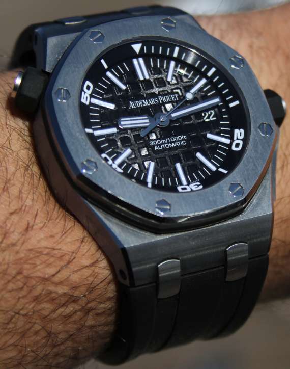 愛(ài)彼皇家橡樹近海潛水腕表-復(fù)刻表