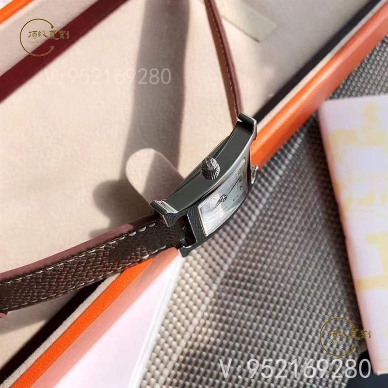 原單表-原單愛(ài)馬仕HEURE H系列做工怎么樣,去專(zhuān)柜一眼假嗎-復(fù)刻表