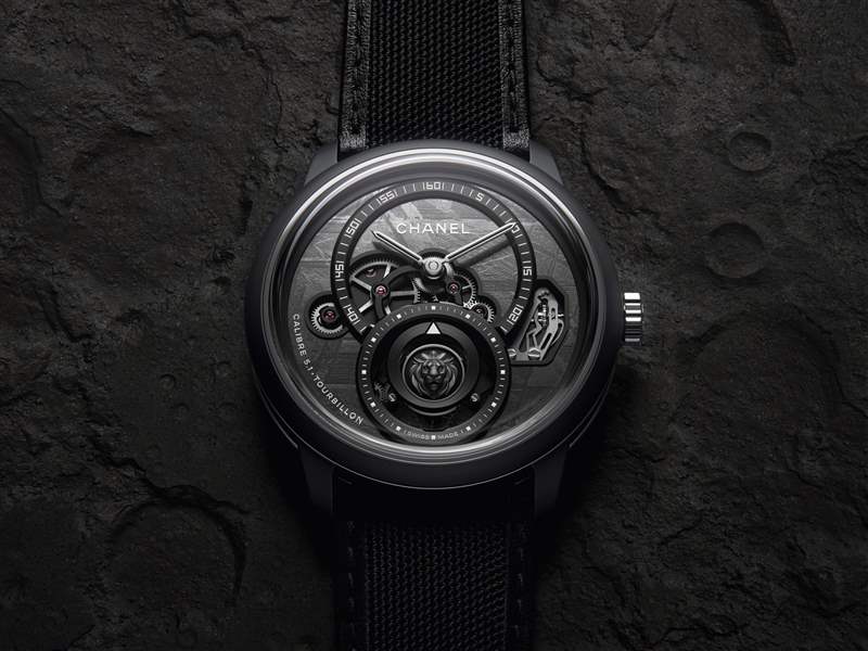 Chanel香奈兒新品亮點(diǎn)：Monsieur de Chanel隕石盤(pán)陀飛輪，J12 Cyber??netic黑白像素-復(fù)刻表