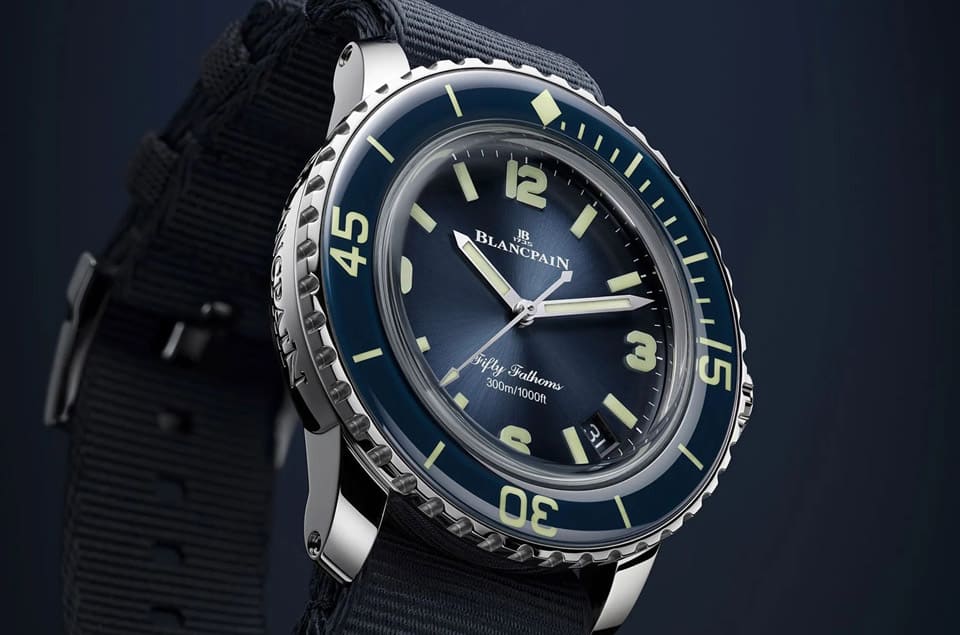 寶珀五十噚70周年紀(jì)念表換上藍(lán)色調(diào)展現(xiàn)僅此一只的獨(dú)特性-復(fù)刻表