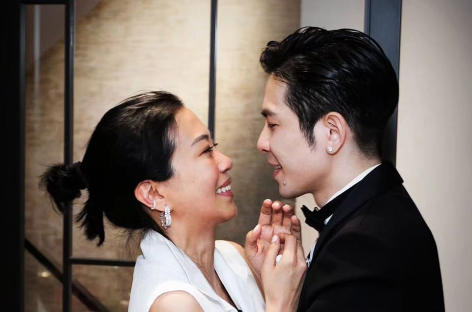 蕭敬騰向經(jīng)紀人Summer求婚成功PP夯表、破億鉆戒真情露出-復刻表