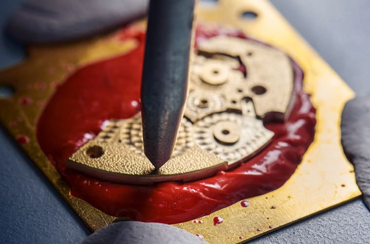 康斯登第一款鉑金隕石面陀飛輪替創(chuàng)立35周年紀(jì)念帶來最高潮-復(fù)刻表