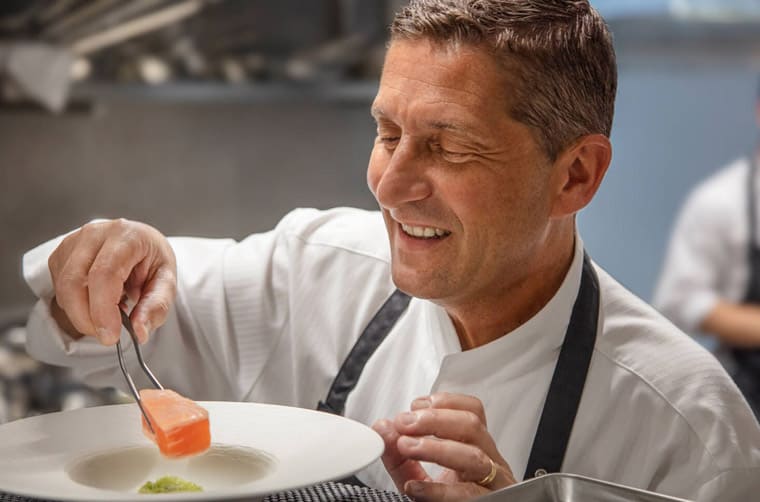 獨立制表一哥斜杠餐飲業「FP JOURNE餐廳」正式開張！-復刻表