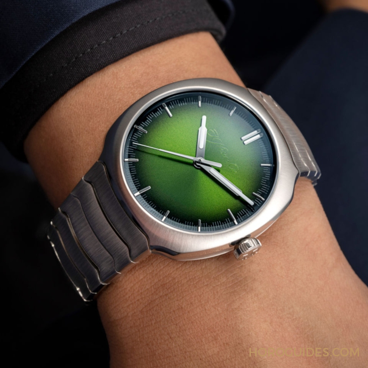 青龍升級回歸、夢幻紫色同步亮相|H. MOSER & CIE. Streamliner Centre Seconds Matrix Green-復刻表
