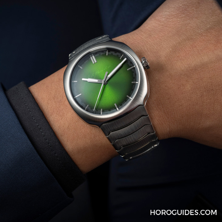 VACHERON CONSTANTIN - OVERSEAS - 5520V/210R-B966 - 名表達人來點名，哪款一體式鏈帶腕表最好看、最好戴？